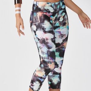 BNWT Fabletics Salar Capri optical floral print size small